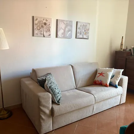 Italian Style Apartment *