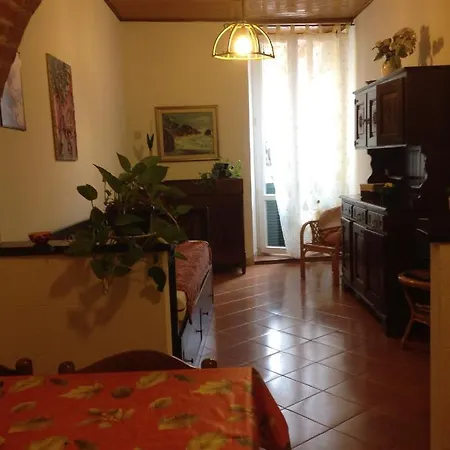 La Casetta Nel Centro Storico * مونتيروسّو ال ماري